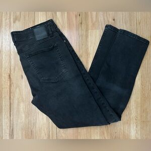 BLANK NYC Slim Wooster Flat Front Tapered 5-pocket Jeans, Fade to Black, 33